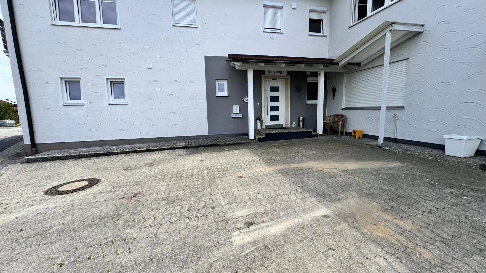 V Apartment 4 Personen - Monteurzimmer - Ferienwohnung - Kronwieden Loiching Alemania